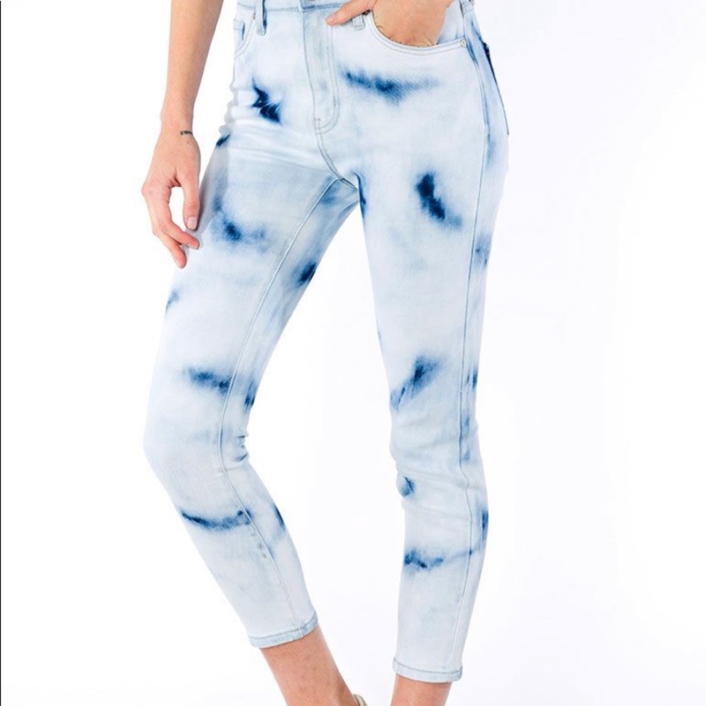 KanCan Acid wash Cropped Jeans